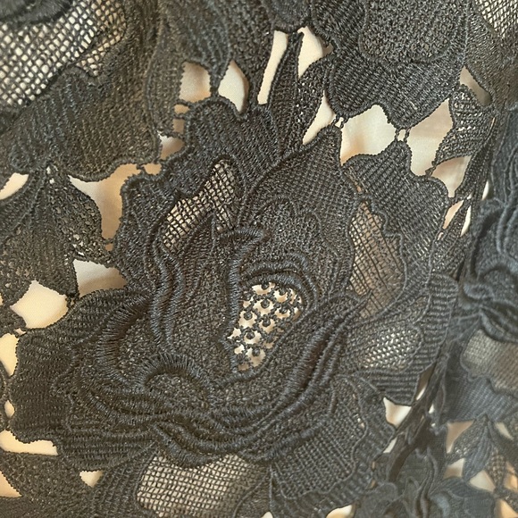 White House Black market shift dress. Size 2. - Picture 3 of 6